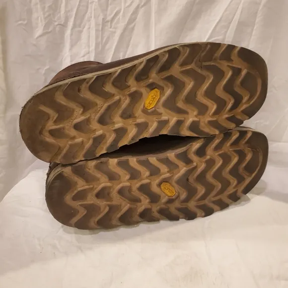 Red Wing Traction Tred Lite slip resistant and electrical hazard safety work boo