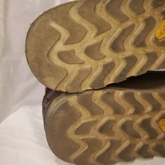 Red Wing Traction Tred Lite slip resistant and electrical hazard safety work boo
