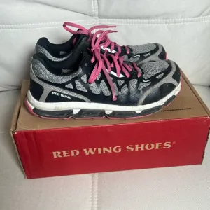 Red Wing Women’s Black and Pink Steel Toed Shoes Size 7