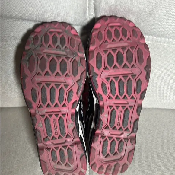 Red Wing Women’s Black and Pink Steel Toed Shoes Size 7