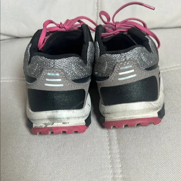 Red Wing Women’s Black and Pink Steel Toed Shoes Size 7