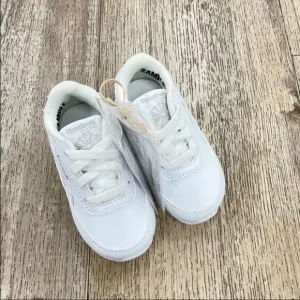 𝅺Reebok Baby White Casual Sneakers