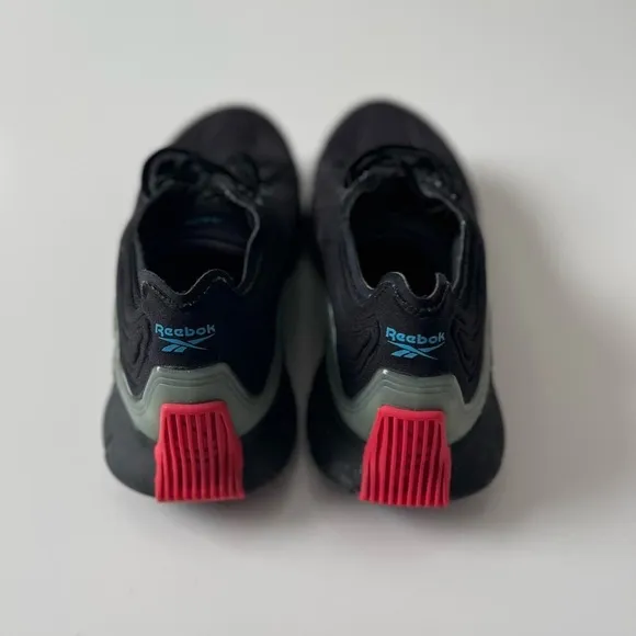 Reebok black Zig Kinetica shoes
