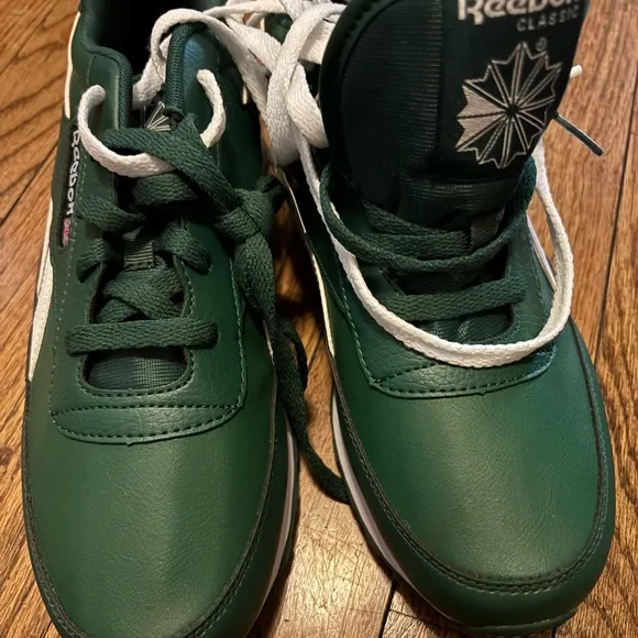 Reebok Green and White Sneakers Leather