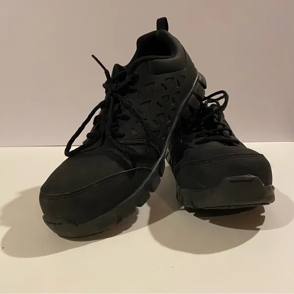 Reebok Shoes Men’s 10M Black Lace Up Steel Toes Sneaker Work Safety Footwear