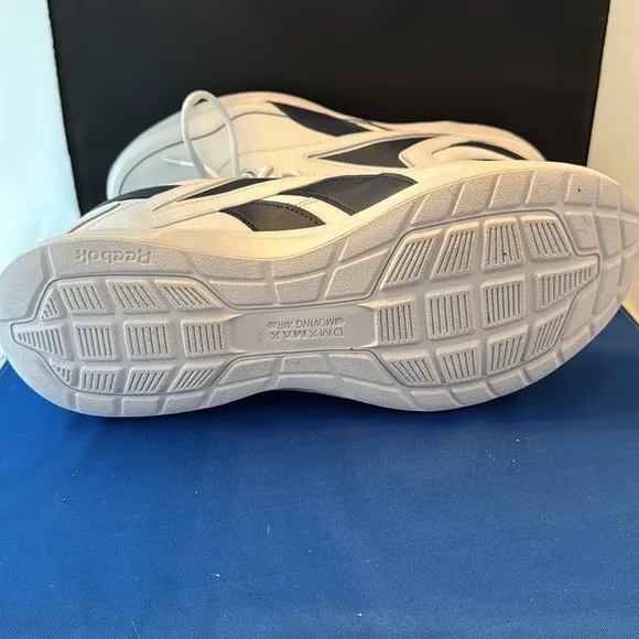 Reebok White and Navy Sneakers men’s size 13 NEW