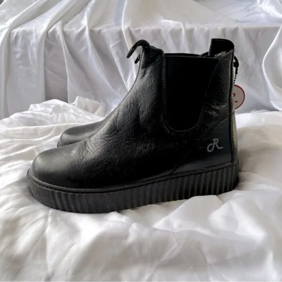 Report NWT Bubba Run Black Faux Fur Slip On Boots- Size 7