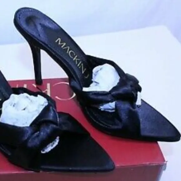 RESELLERS BUNDLE OF 4 NIB Black satin heels (runs small pls read)