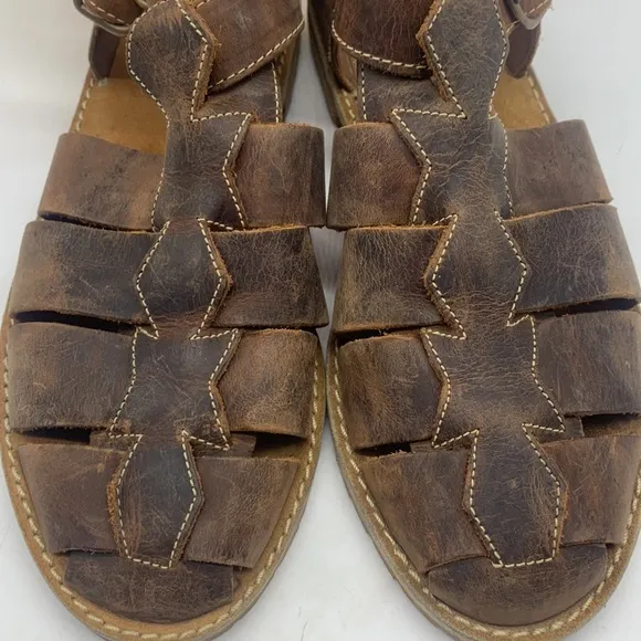 Riverstone Brown Leather Fishing Sandals Size 9.5. MCS3030B