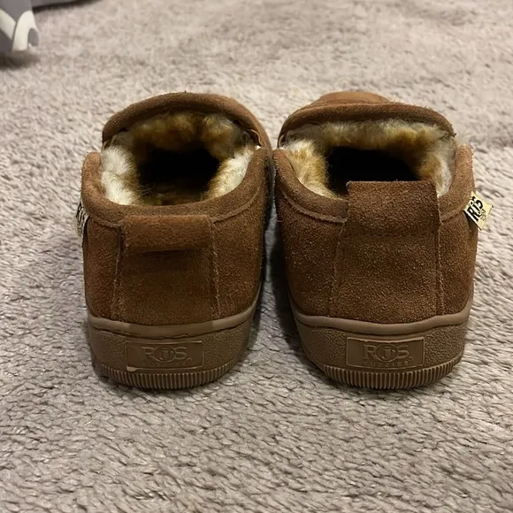 RJS Fuzzies Sheepskin Slippers House Shoes brown Mens Size 8