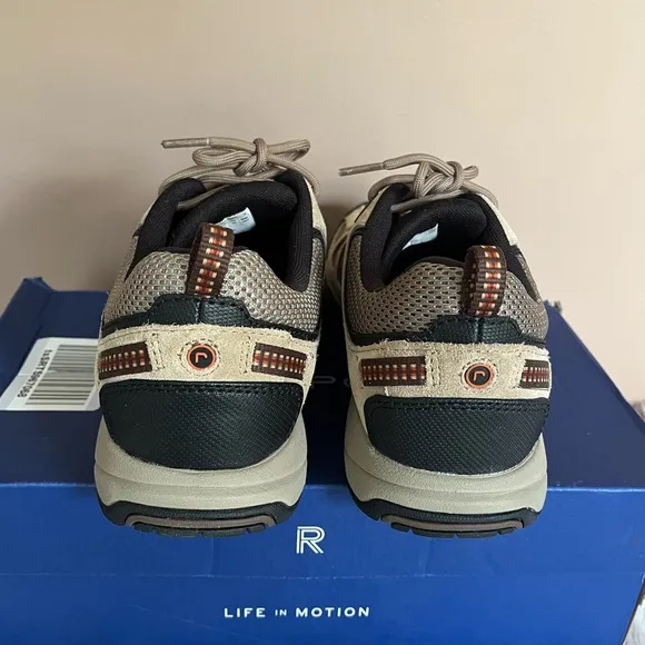 {Rockport} Rock Cove Trail Shoe Sneaker Lace Up in Taupe - Mens 8
