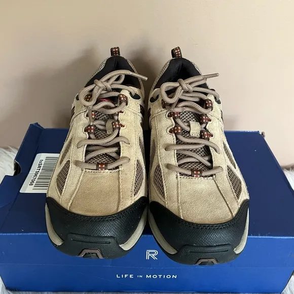 {Rockport} Rock Cove Trail Shoe Sneaker Lace Up in Taupe - Mens 8