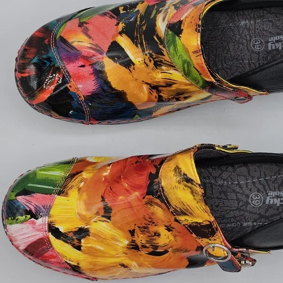 Rocky slip resistant Tropicana 2&quot; clog size 8- 8.5