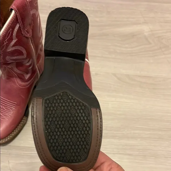 Roper Kids' pink Western Boots.
