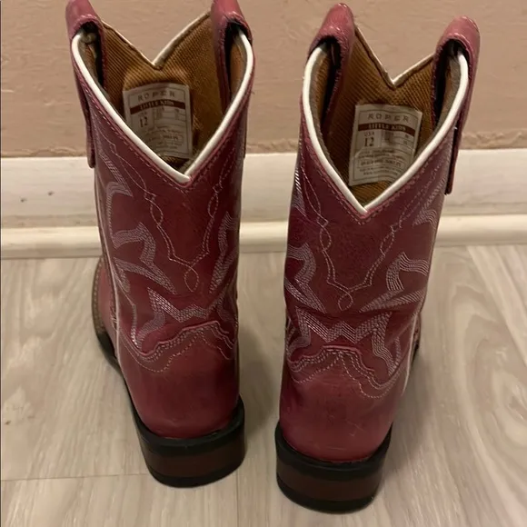 Roper Kids' pink Western Boots.