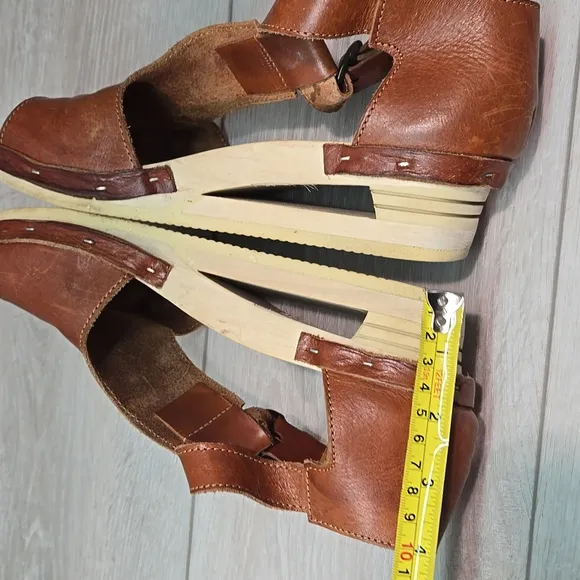 Rosa Mosa Women's Brown Leather Wedge Platform Sandals Shoes Sz 38/8