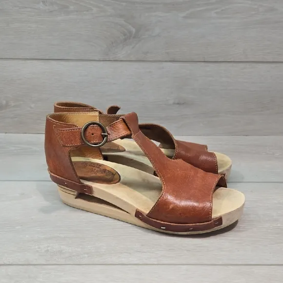 Rosa Mosa Women's Brown Leather Wedge Platform Sandals Shoes Sz 38/8