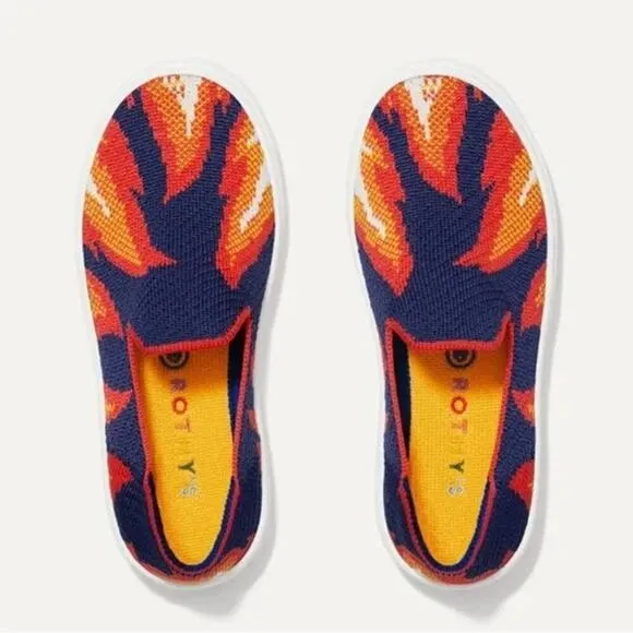 Rothy’s Kids Navy Flames Slip-On Sneakers Size 3