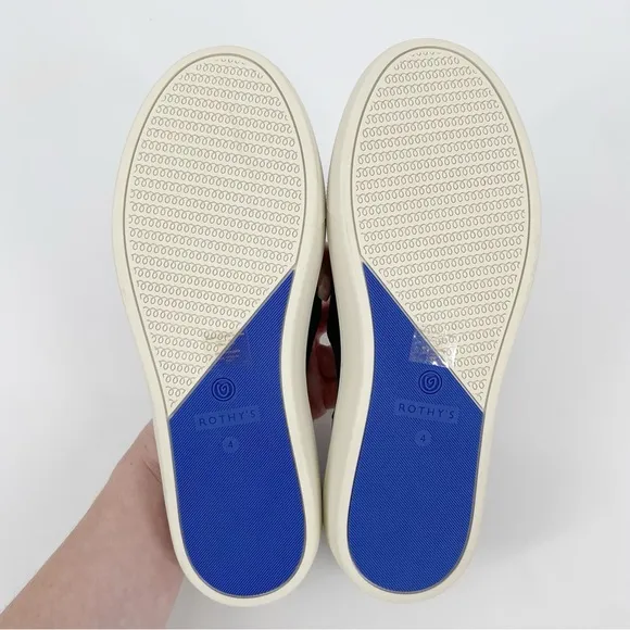 Rothy’s Kids Size 4 Slip On Sneakers Black