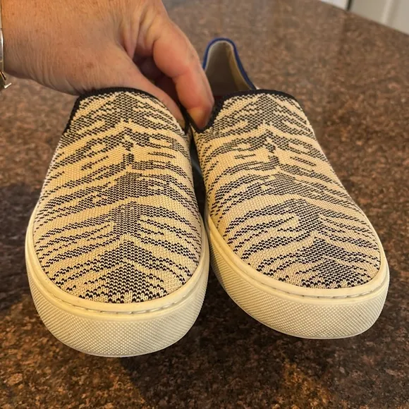 ROTHY’s LADIES MARITIME TIGER SLIP ON SNEAKERS-8.5-RETIRED