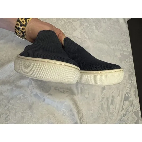 Rothy’s Size‎ 9.5 Women’s Slip On Sneakers Navy Blue Comfort Soft