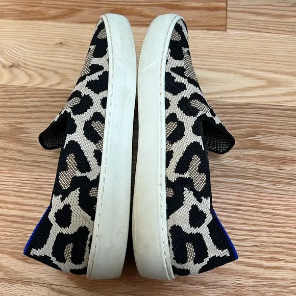 Rothys SZ 7 Leopard Print Slip-On Sneakers.
