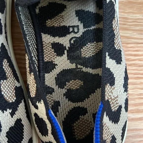 Rothys SZ 7 Leopard Print Slip-On Sneakers.