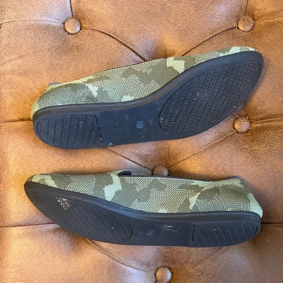 Rothy’s The Loafer Olive Green Camo Loafers, 8