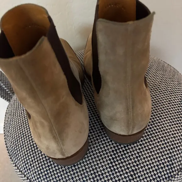Saint Laurent Wyatt Chelsea Boots Tan Brown Suede Pull On Shoes Size 42  US 9