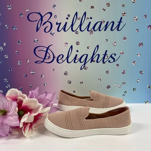 💗SALE! MEIKA SLIP ON SNEAKERS