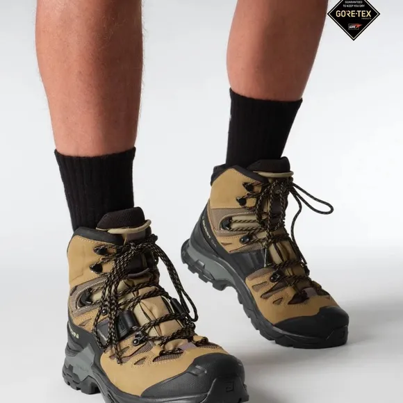 Salomon Men's Hiking Boots - Black and Tan
