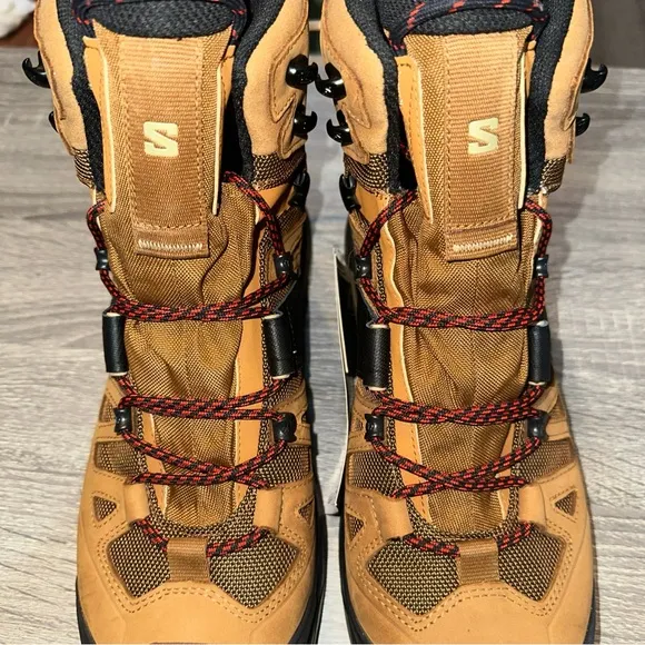 Salomon Men's Hiking Boots - Black and Tan