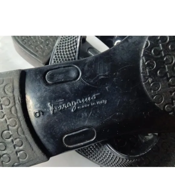Salvatore Ferragamo Black Bow Jelly Thong Sandals Size 6 Made in Italy
