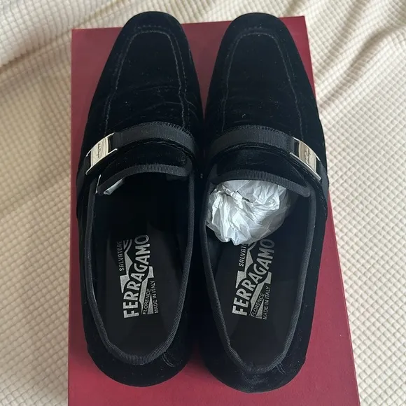 SALVATORE FERRAGAMO MEN'S BLACK VELVET SHOES Size 9 1/2 D