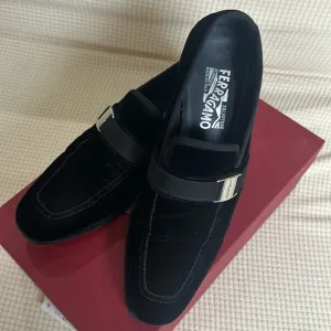 SALVATORE FERRAGAMO MEN'S BLACK VELVET SHOES Size 9 1/2 D