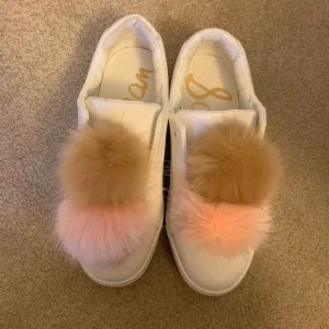 Sam Edelman Pom Pom Slip On Sneakers Size 8