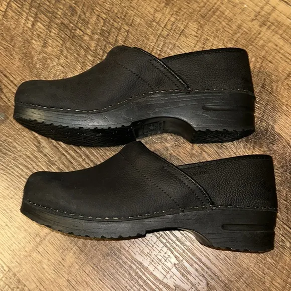 Sanita Clogs size 43 Wide, Original Danish Clog. Nursing shoes, Healthcare shoes