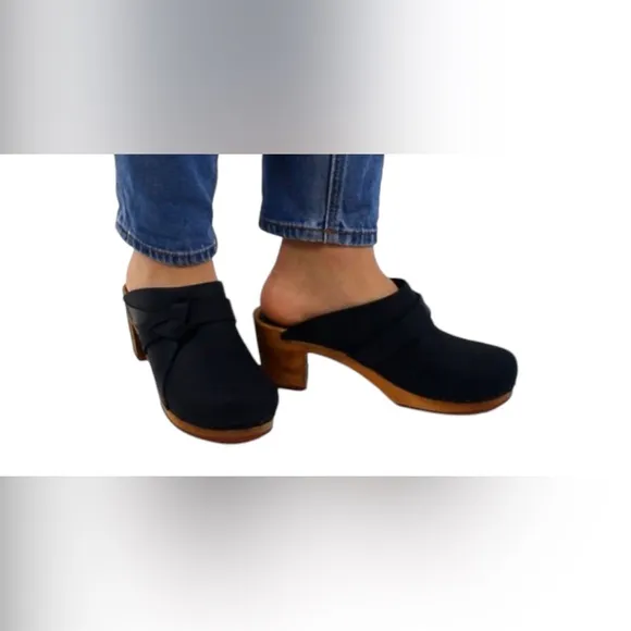 SANITA WOOD-MANUELA SQUARE OPEN OIL LEATHER CLOGS WOMEN SLIPPERS BLUE SIZE 42