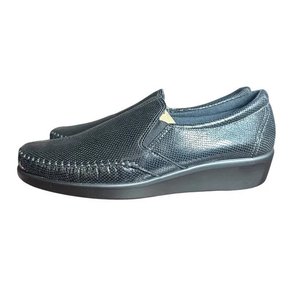SAS Dream Slip On Loafers Shoes Tripad Comfort Footbed 7 1/2 N Black Snake Wedge