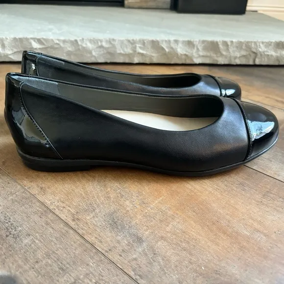 SAS Women’s Size 11WW Scenic Ballet Flat Black Leather Cap Toe Flats Shoes NEW