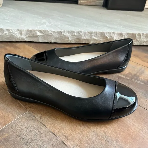 SAS Women’s Size 11WW Scenic Ballet Flat Black Leather Cap Toe Flats Shoes NEW