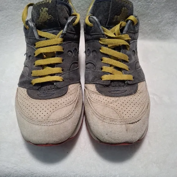 Saucony Courageous x Sneaker Politics &quot;The Jackson&quot; Men’s US Sz 9.5
