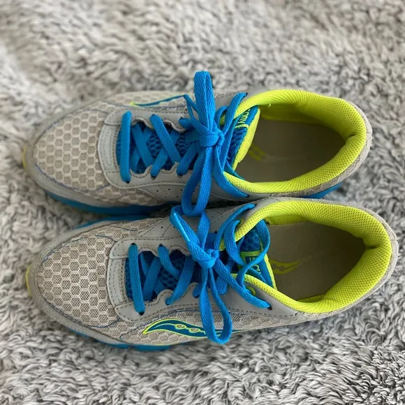 Saucony Outduel Women’s Running Shoes