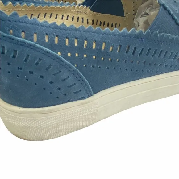 Seychelles Sneakers Blue Size 9.5 So Nice Suede Slip On Cut Out Laser Cut Flat