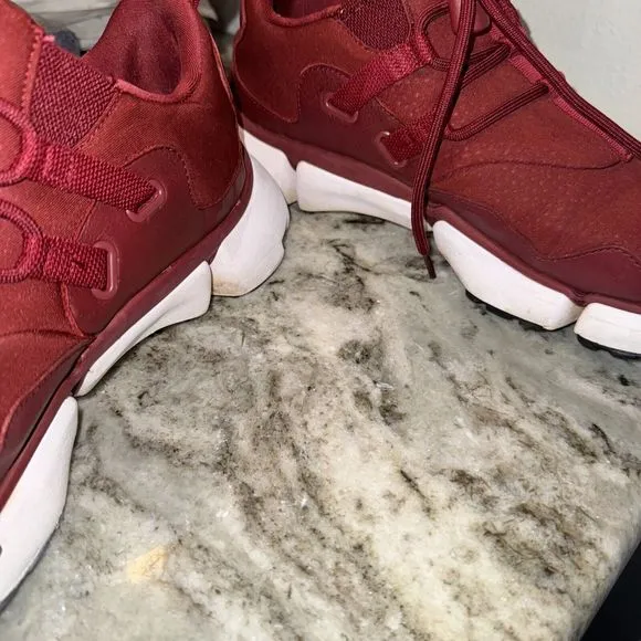 Size 10.5 -‎ Nike Pocketknife DM Team Red