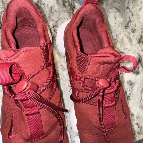 Size 10.5 -‎ Nike Pocketknife DM Team Red