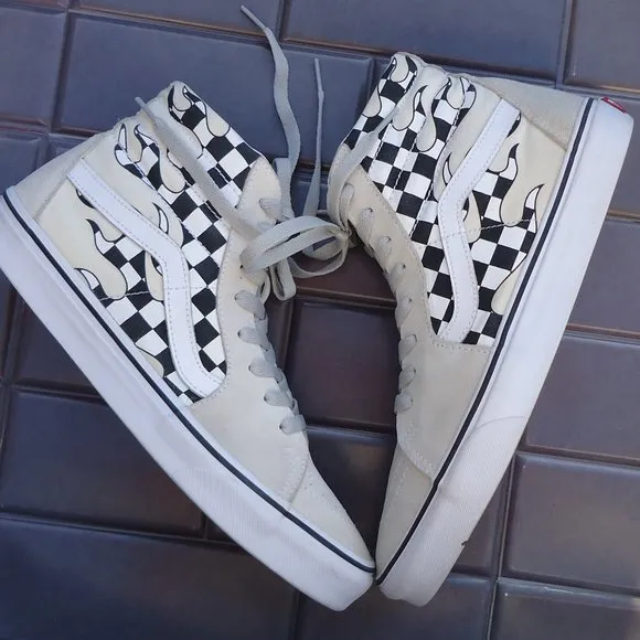 SIZE 10.5. VANS men's World’s # 1 Skateboard high top suede &amp; canvas sneakers.