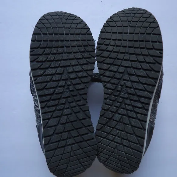 SIZE 11. ANGEL girl's sneakers shoes.