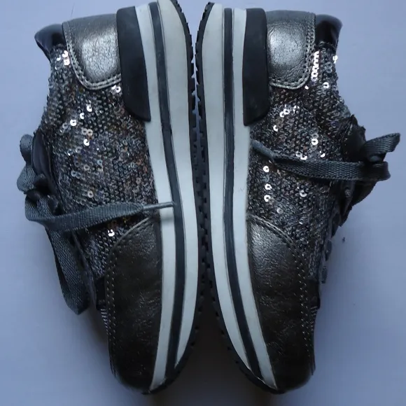 SIZE 11. ANGEL girl's sneakers shoes.