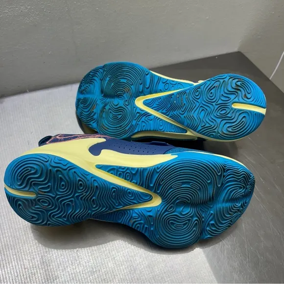 Size 11 - Nike Zoom Freak 3 NRG Valentines Day